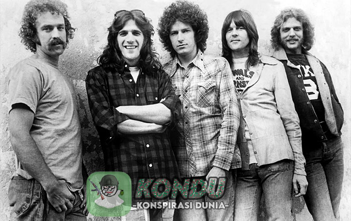 Lagu ini dianggap mengandung unsur satanisme, apa iya?