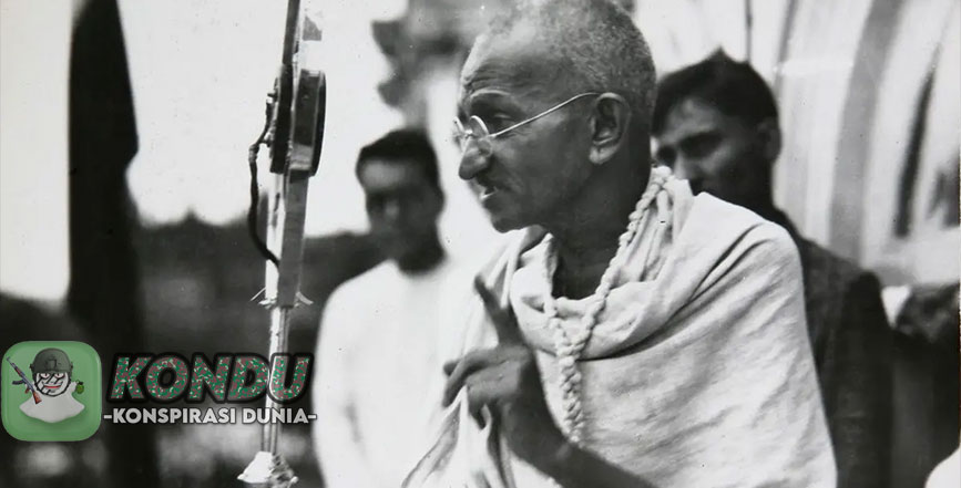 Konspirasi Mahatma Gandhi di Bunuh Dengan Cara Di Tembak