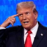 Trump dan Moderator Debat Panas Soal Konspirasi QAnon