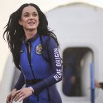 Katy Perry, Luar Angkasa, & Baphomet: Teori Konspirasi Terungkap