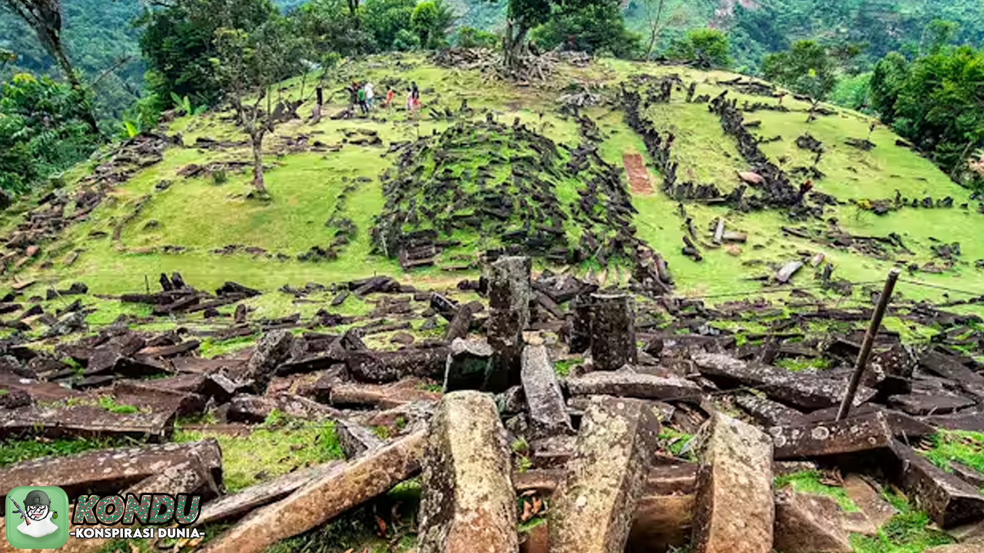 Menyelami 4 Teori Konspirasi Gunung Padang yang Penuh Misteri