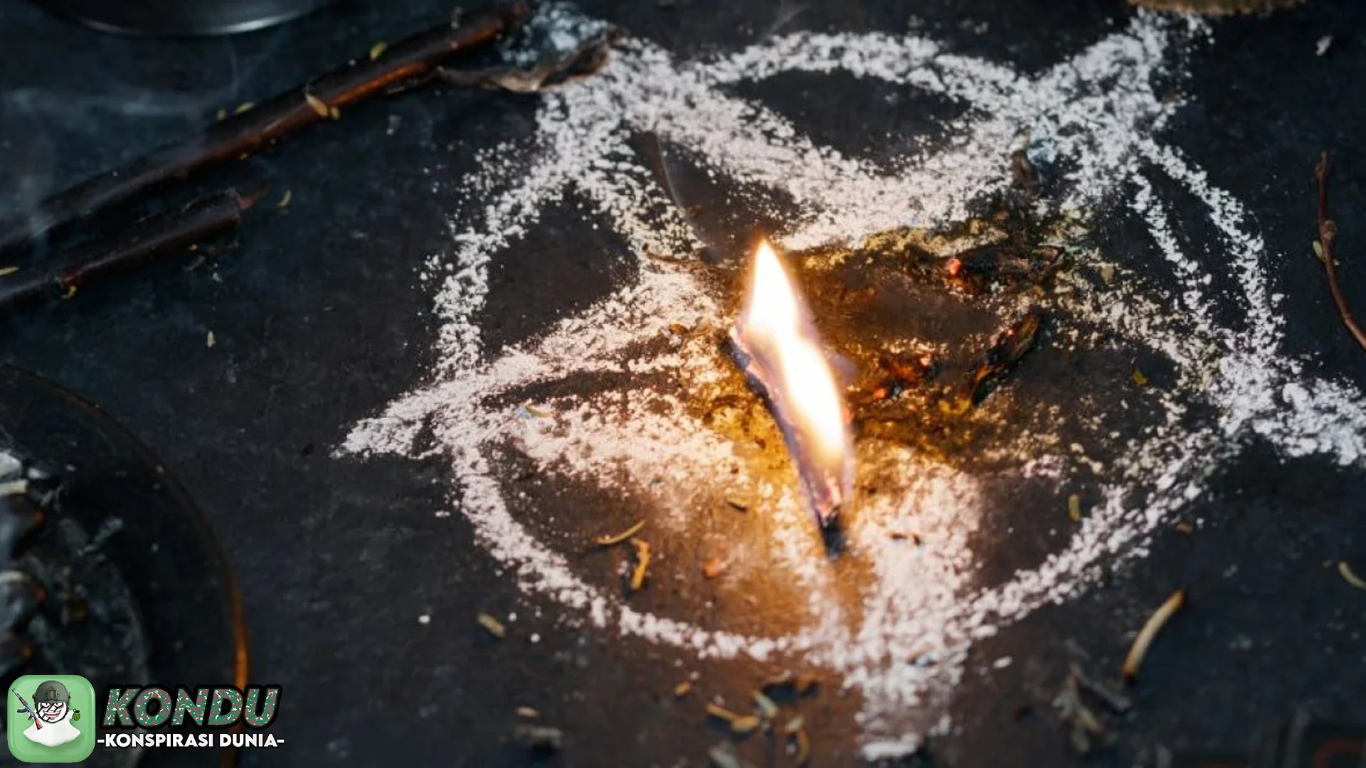 Jaringan Setan dan 5 Teori Konspirasi Paling Seram Sepanjang Masa