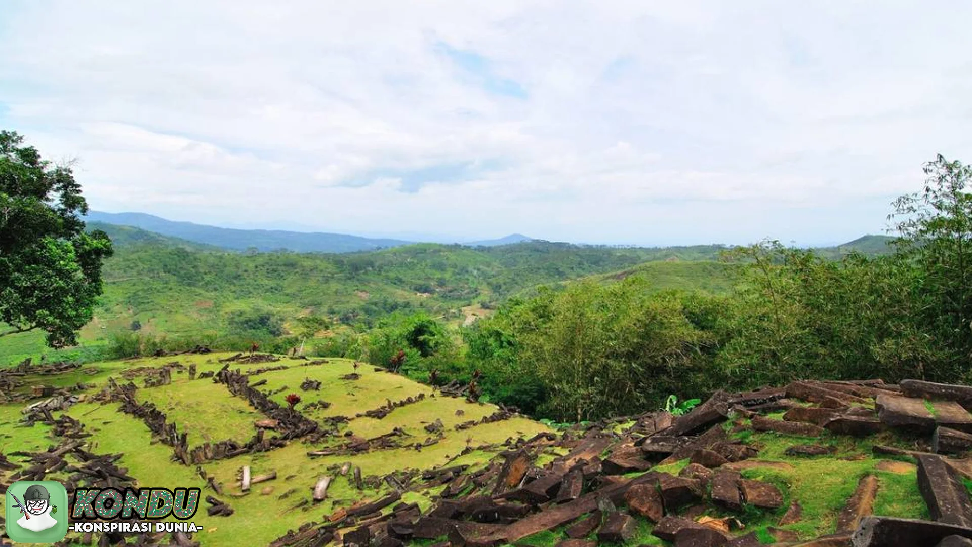 Gunung Padang Konspirasi, 5 Fakta Misteri Bikin Vibes Kayak Film Sci‑f