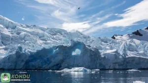 Konspirasi Antartika Illuminati: 5 Misteri Gua Sungai Kolab Es