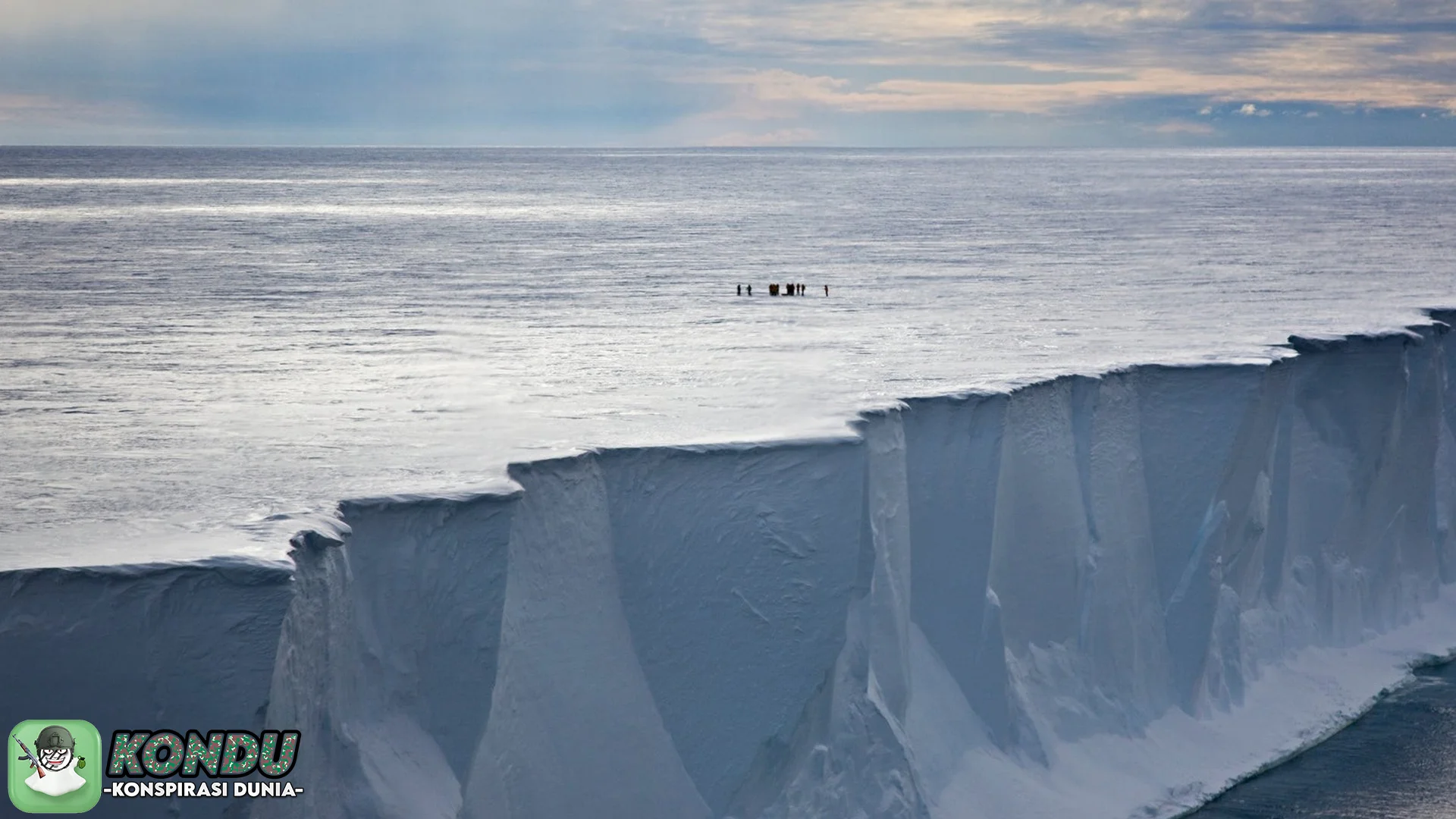Menguak Konspirasi Antartika dan 5 Fakta Dinding Es Pangkalan Nazi